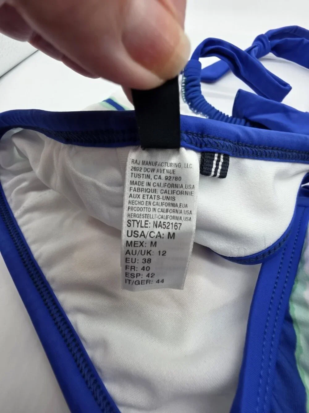 Nautica Women's Bikini Swimsuit Top Size Medium Blue Striped Halter Padded Swim